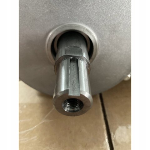 Silnik Belmash 2200 W 180-230V asynchroniczny jednofazowy 2820 ob/min prawy Silnik Belmash 2200 W 180-230V asynchroniczny jednofazowy 2820 ob/min prawy